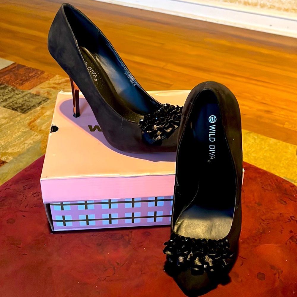 Wild Diva black sued heeled shoes.